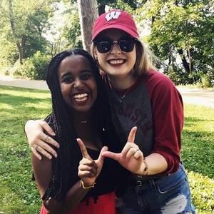 Meet your Posher, Kacee